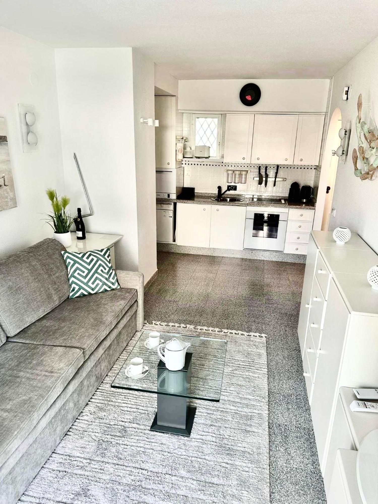 Apartamento Dulce & Saladar Калпе Екстериор снимка