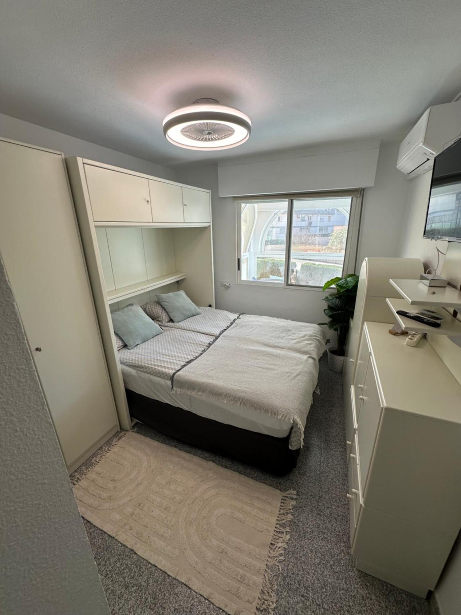 Apartamento Dulce & Saladar Калпе Екстериор снимка